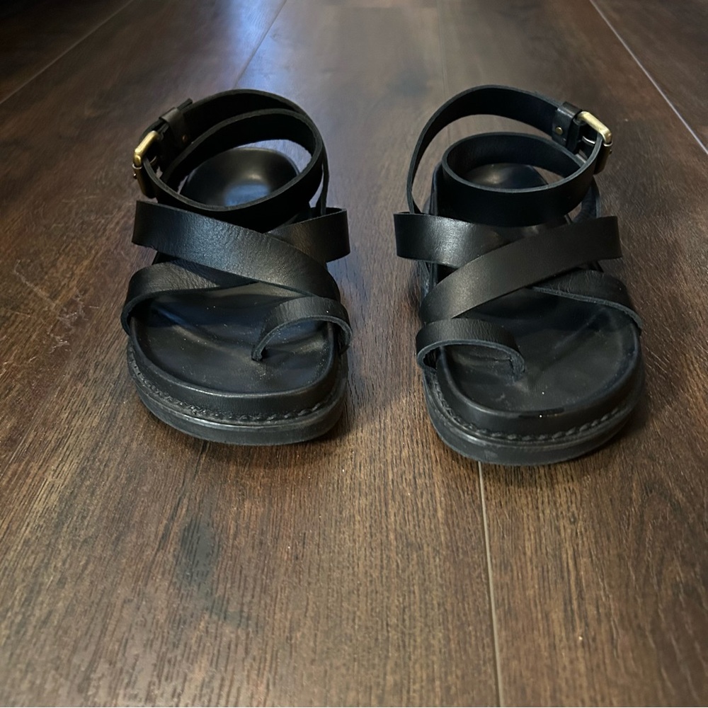 Elegant Black Ankle Strap Sandals - Picture 3 of 7